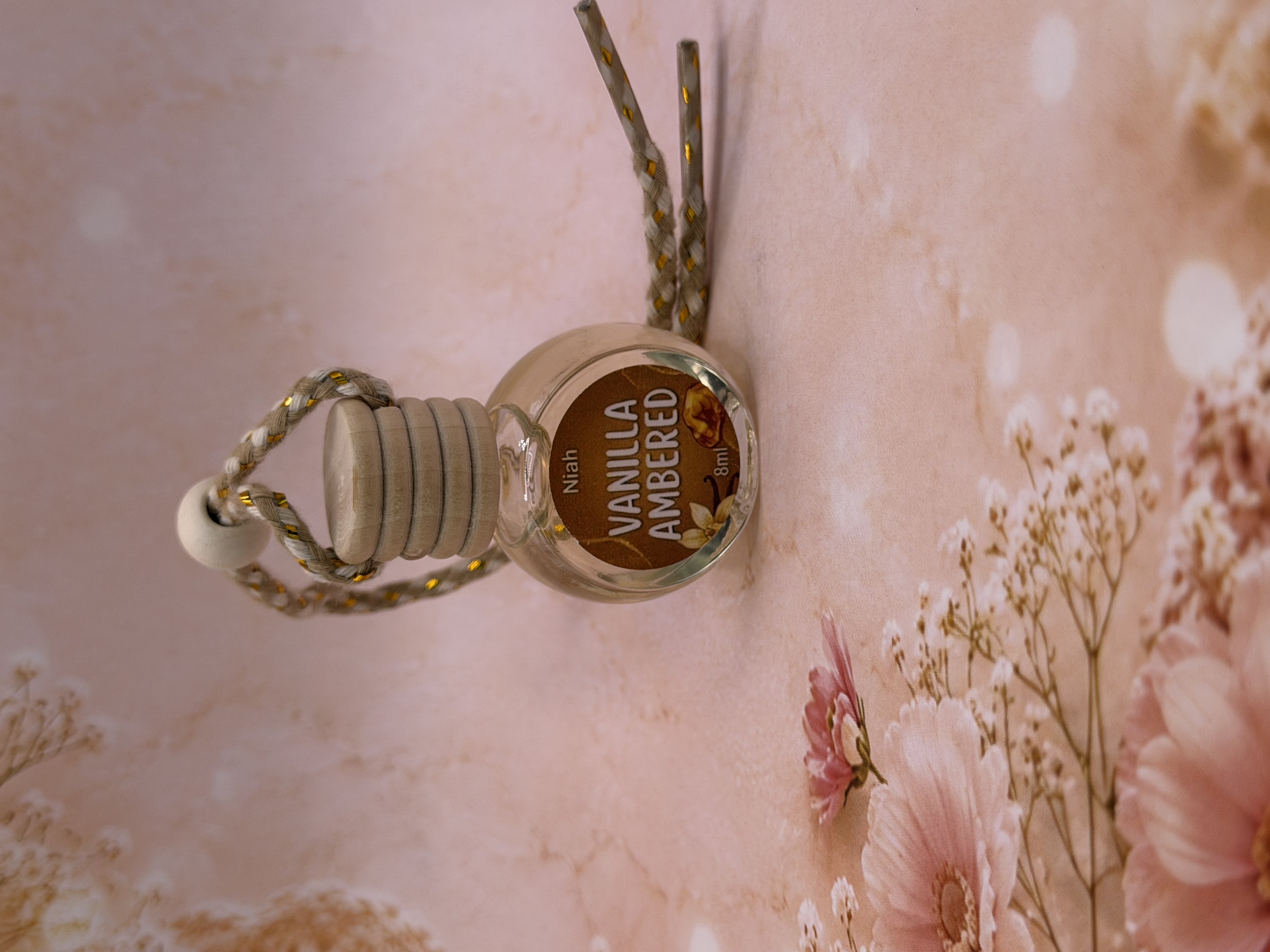 Vanilla Ambered handmade car hanging air freshener by Niah Naturals — rich warm vanilla amber scent